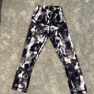Lululemon cropped Wonder Under legging
